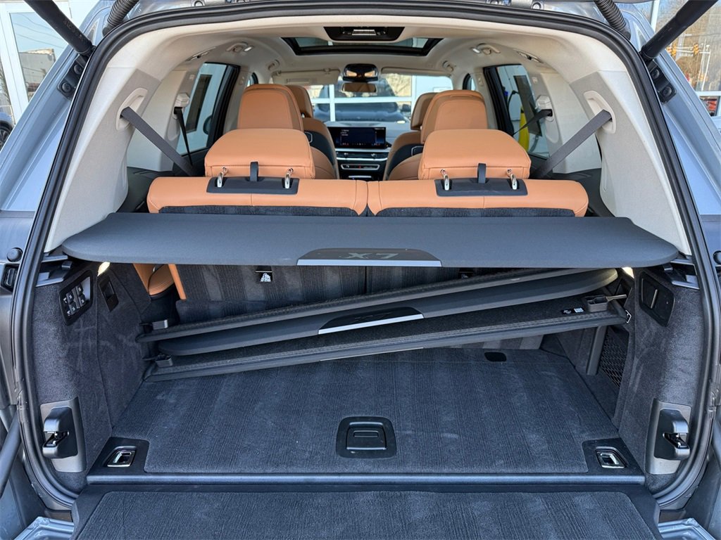 Certified 2026 BMW X7 xDrive40i w/ Executive Package image 39