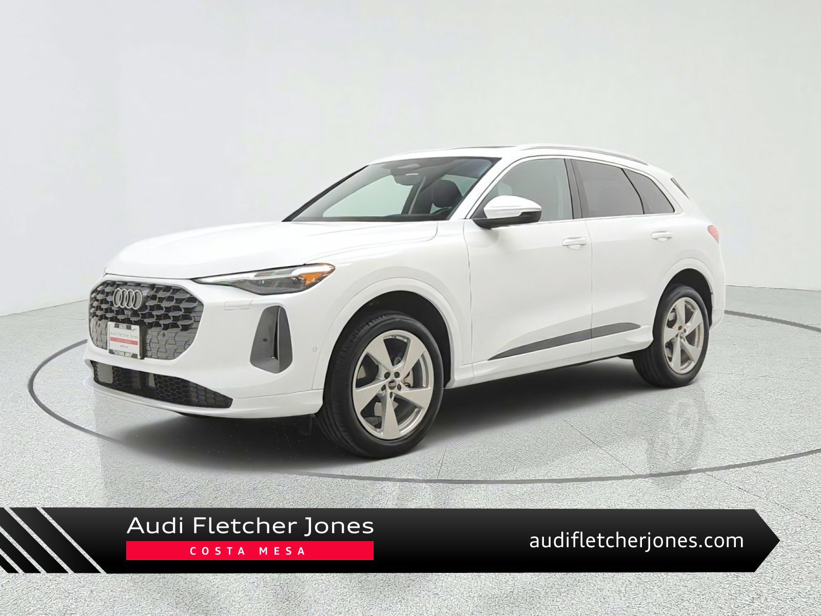 Used 2025 Audi Q5 Premium Plus w/ Premium Plus AWD/4WD image 1