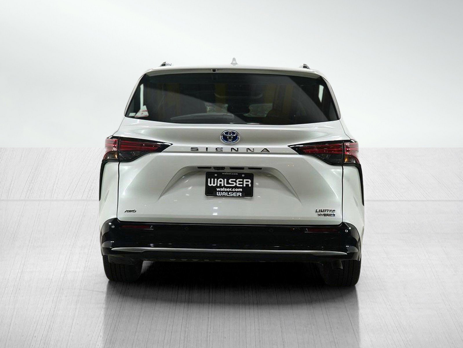 New 2024 Toyota Sienna Limited image 5