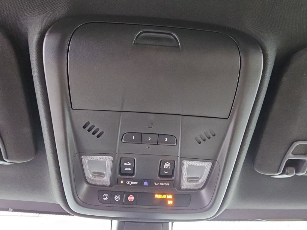 Used 2019 Cadillac XT5 Premium Luxury FWD image 22