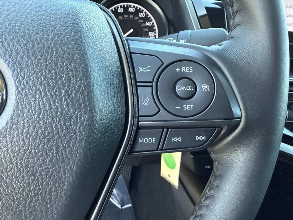 Used 2024 Toyota Camry SE image 34