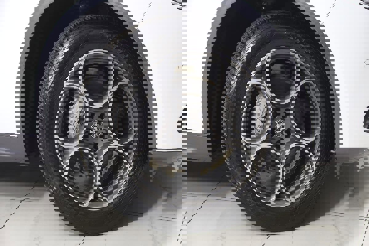 Used 2023 Alfa Romeo Stelvio Ti image 15