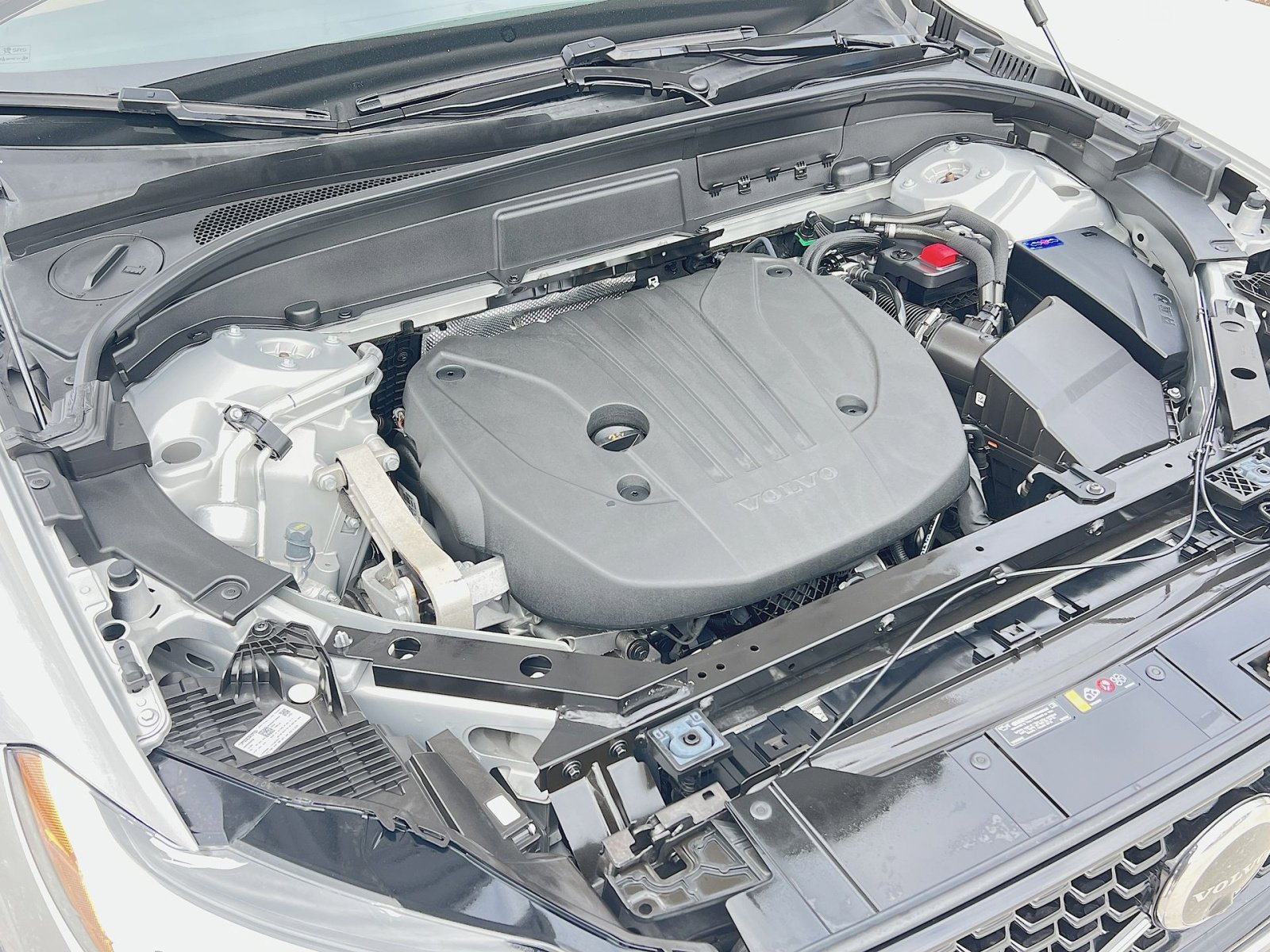 Certified 2023 Volvo XC60 B5 Ultimate image 28