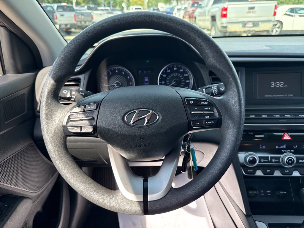 Used 2020 Hyundai Elantra SE w/ Cargo Package (C1) FWD image 25