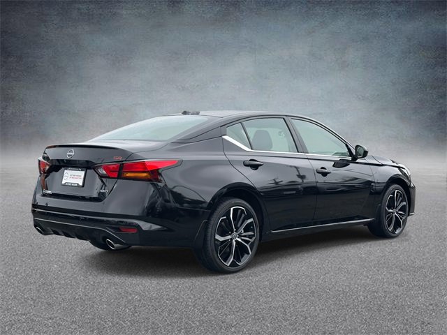New 2025 Nissan Altima 2.5 SR image 2