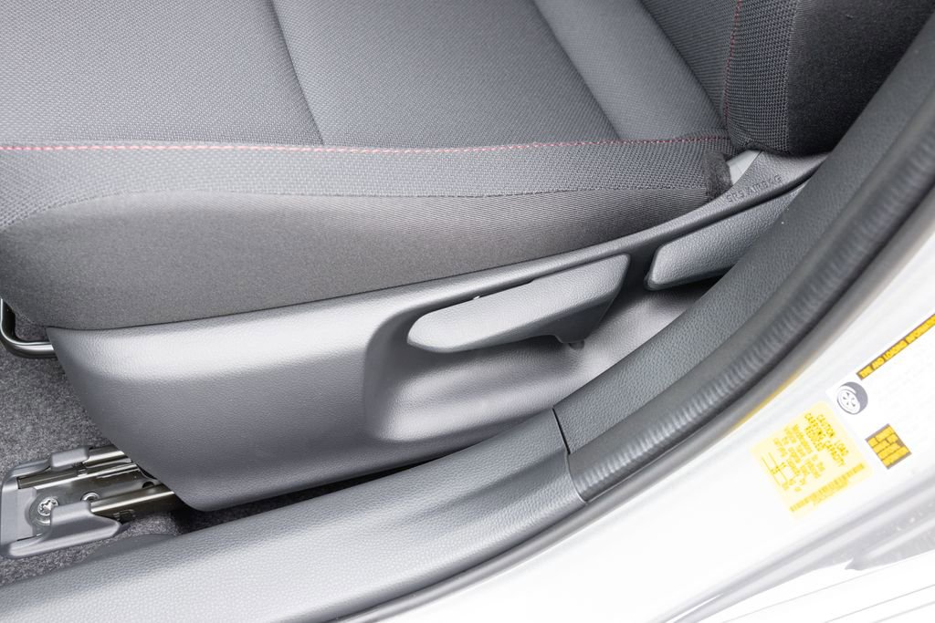 Used 2026 Toyota Prius Plug-In Hybrid image 12