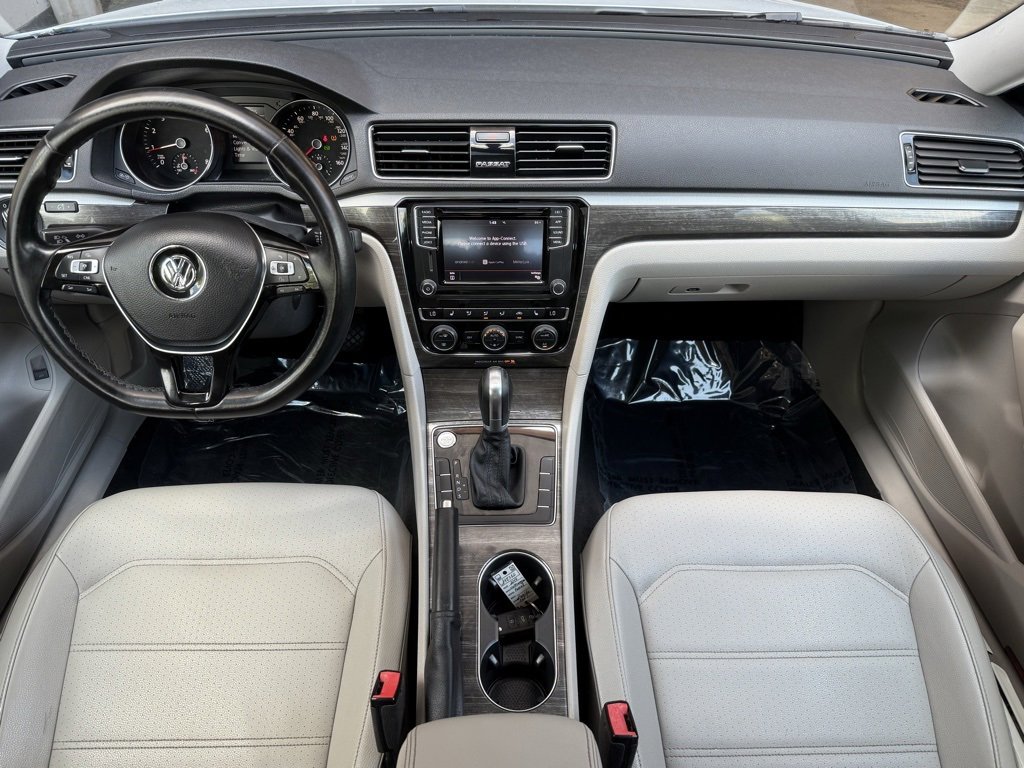 Used 2018 Volkswagen Passat 2.0T SE image 18