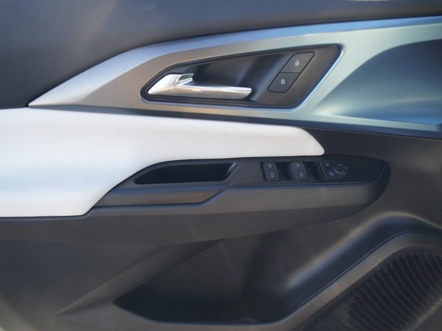 Used 2025 Chevrolet Equinox EV LT w/ Convenience Package image 26