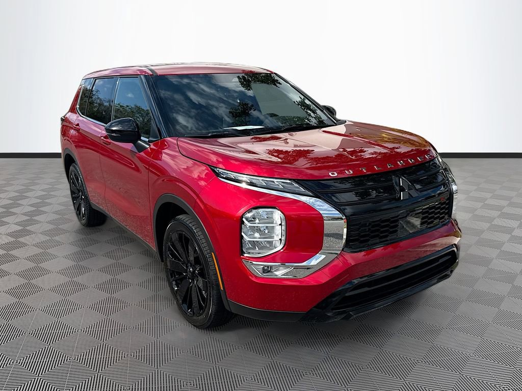 New 2026 Mitsubishi Outlander LE FWD image 3