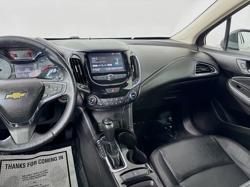 Used 2017 Chevrolet Cruze Premier FWD image 22