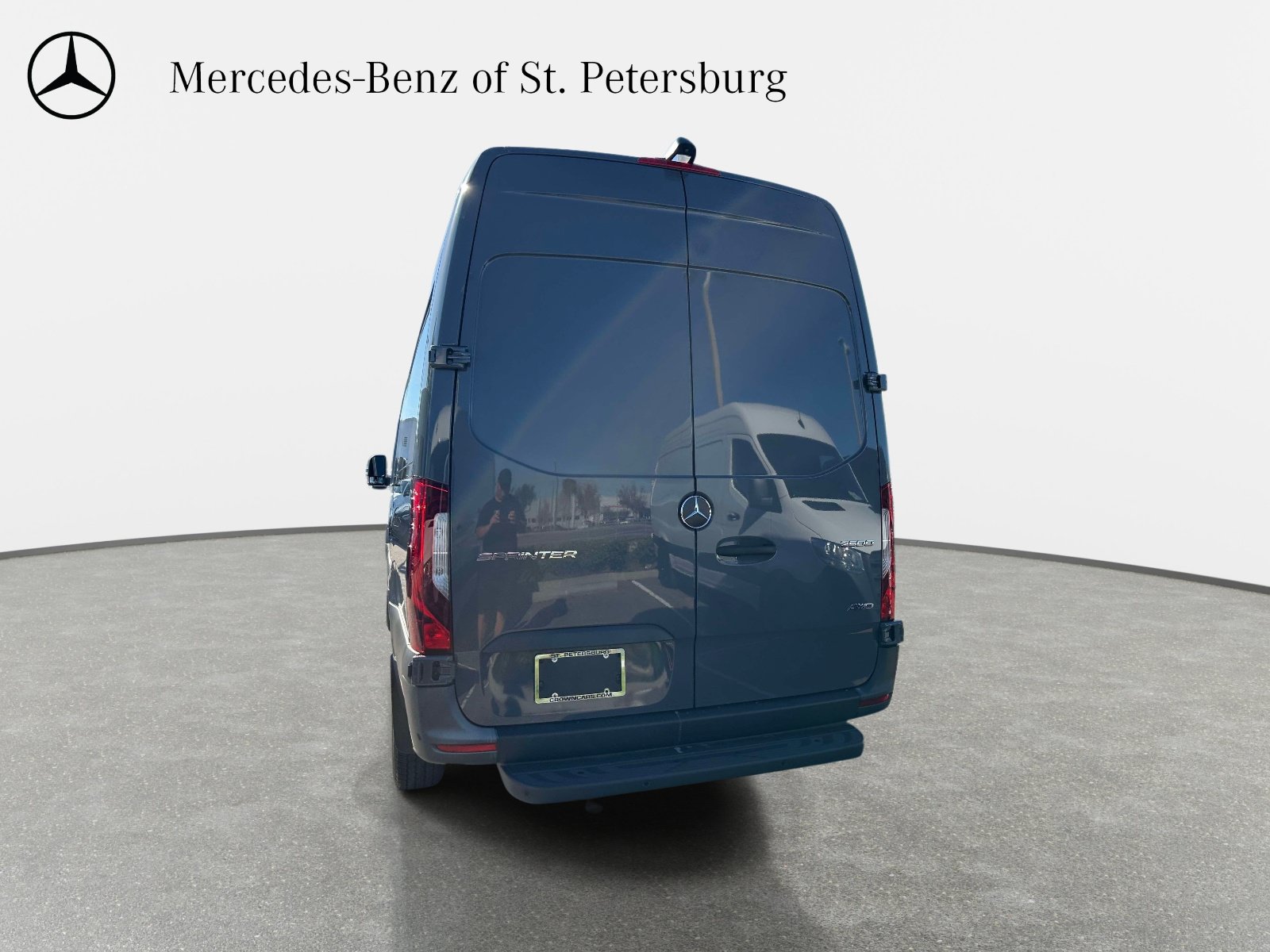 Used 2025 Mercedes-Benz Sprinter 2500 image 9