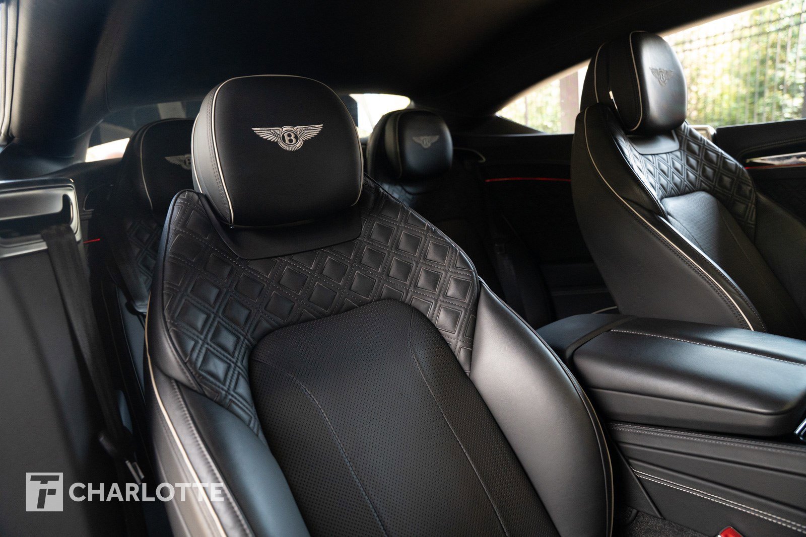 Used 2020 Bentley Continental GT V8 image 28