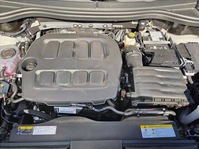 New 2026 Volkswagen Tiguan SE R-Line FWD image 16