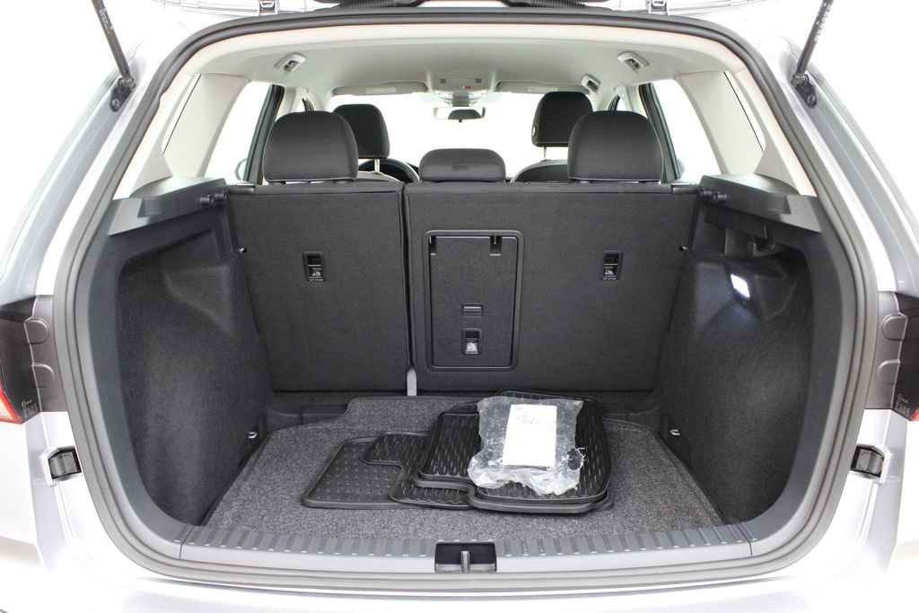 Used 2024 Volkswagen Taos S FWD image 26