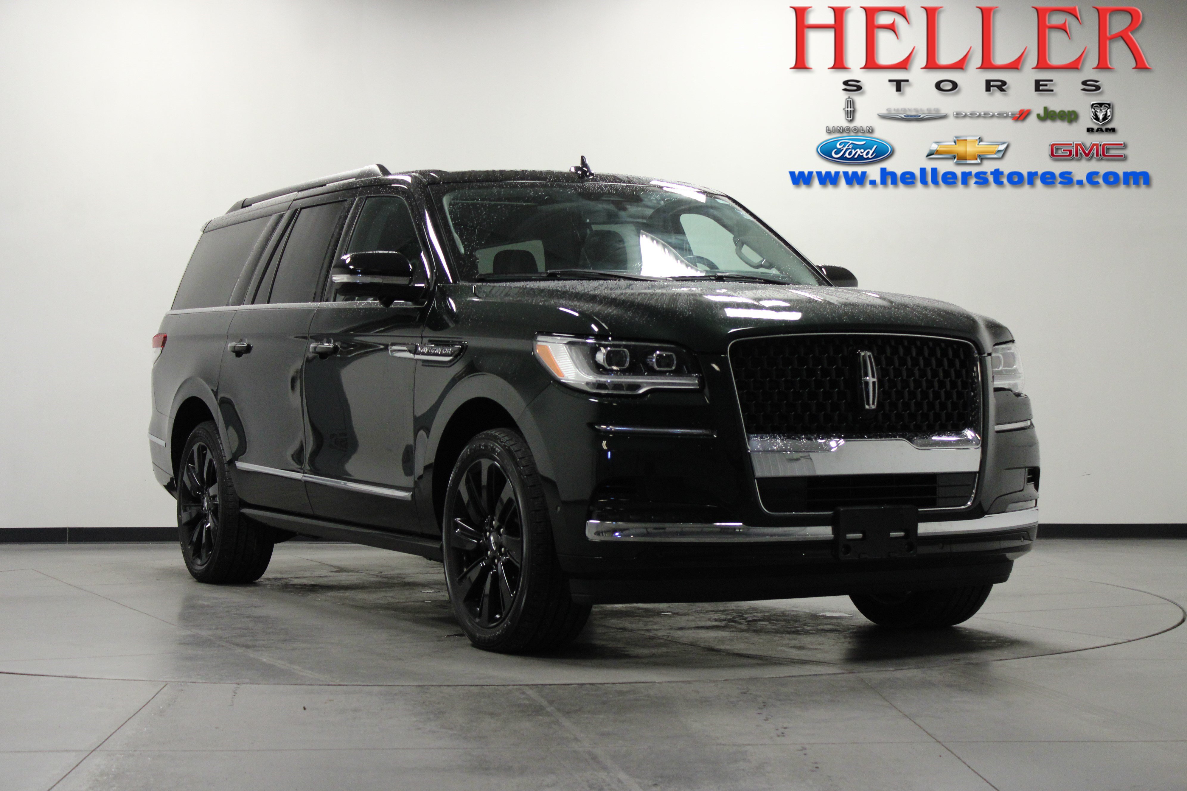 Used 2022 Lincoln Navigator L Black Label AWD/4WD image 1