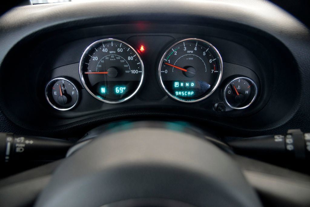 Used 2012 Jeep Wrangler Sport AWD/4WD image 20