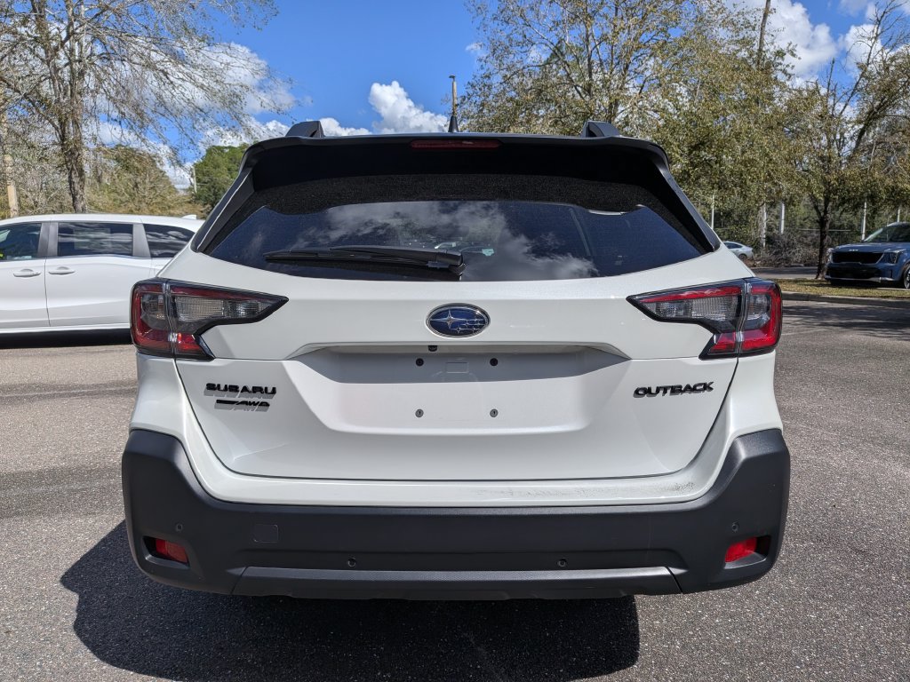 Used 2023 Subaru Outback Onyx Edition AWD/4WD image 5