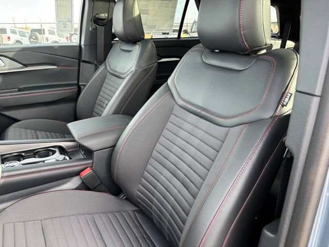 New 2026 Ford Explorer ST-Line w/ ST-Line Street Pack AWD/4WD image 11
