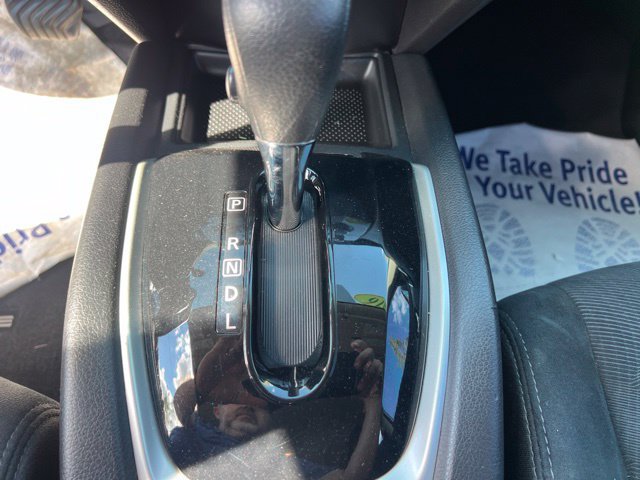Used 2016 Nissan Rogue S AWD/4WD image 26