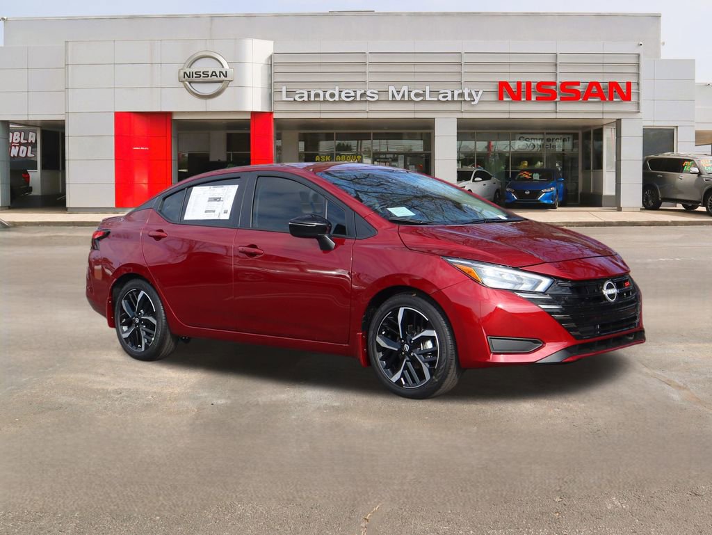 New 2025 Nissan Versa SR w/ Trunk Package