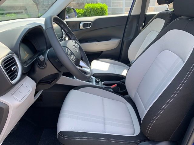 New 2025 Hyundai Venue SEL image 12