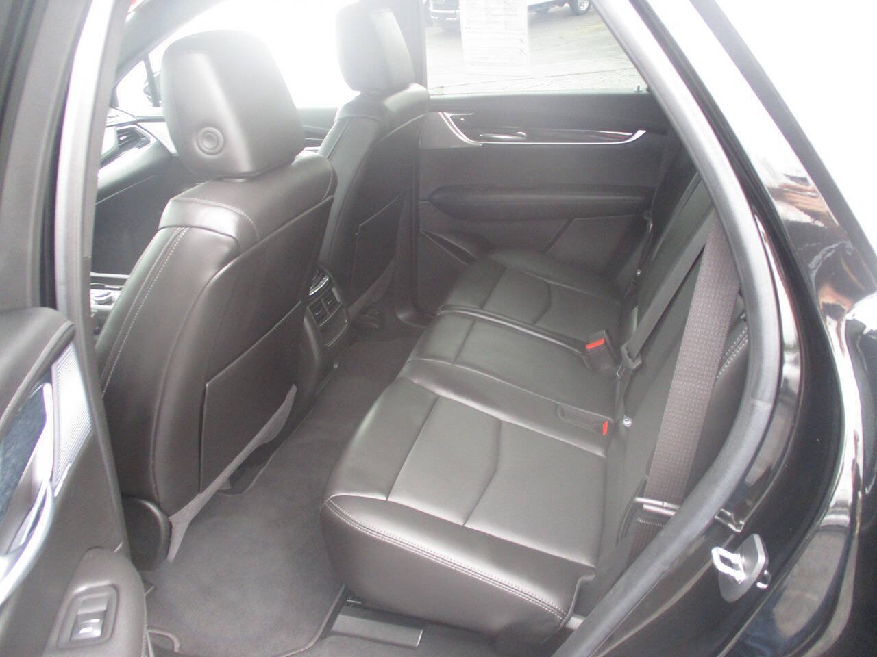 Used 2024 Cadillac XT5 Premium Luxury AWD/4WD image 18
