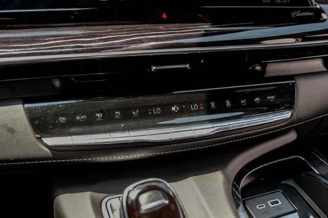 Used 2023 Cadillac Escalade ESV Sport w/ Touring Package AWD/4WD image 33
