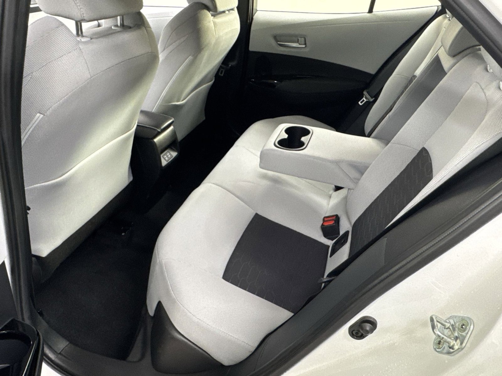 Used 2023 Toyota Corolla SE image 28