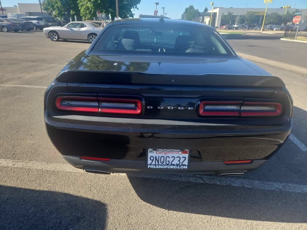Used 2020 Dodge Challenger SXT RWD image 7