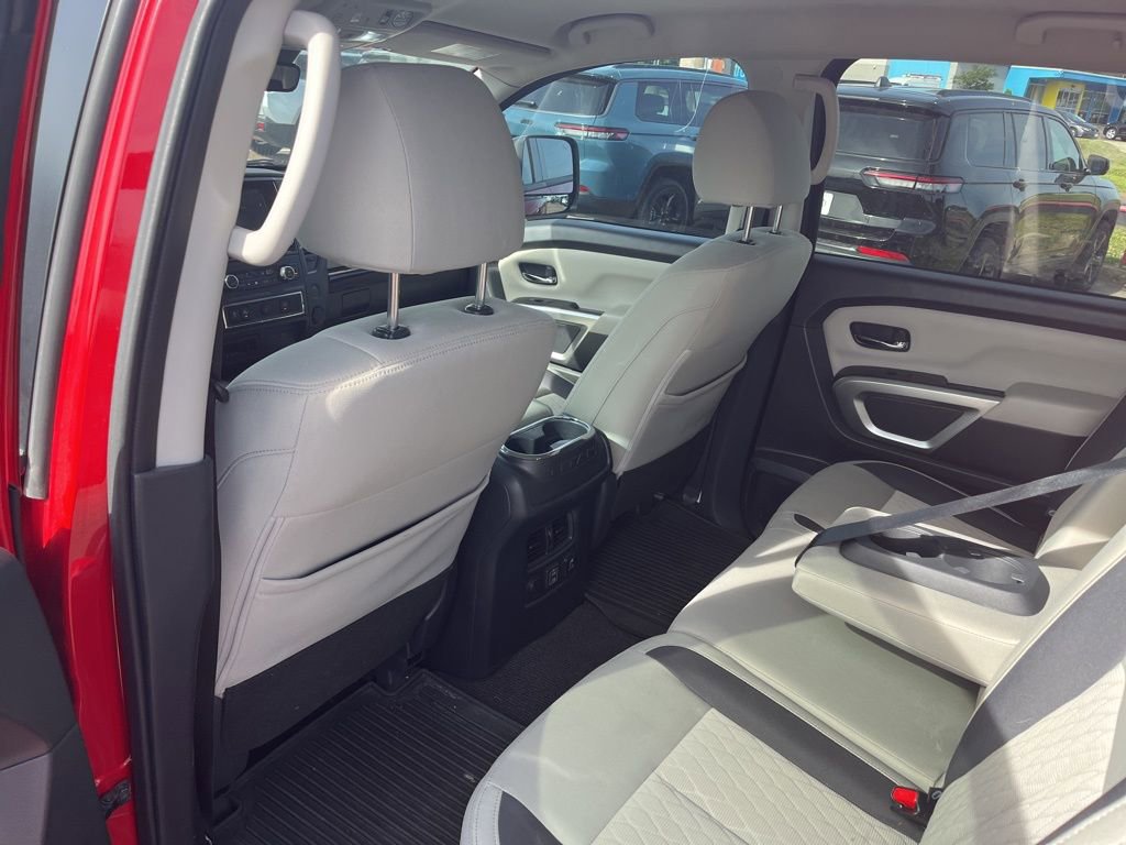 Used 2023 Nissan Titan SV w/ SV Convenience Package RWD image 16