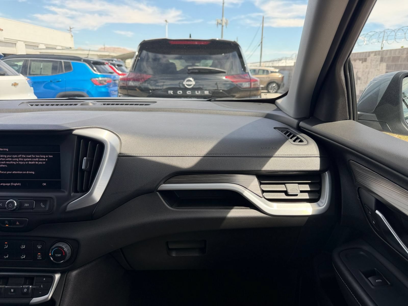 Used 2024 GMC Terrain SLE FWD image 33