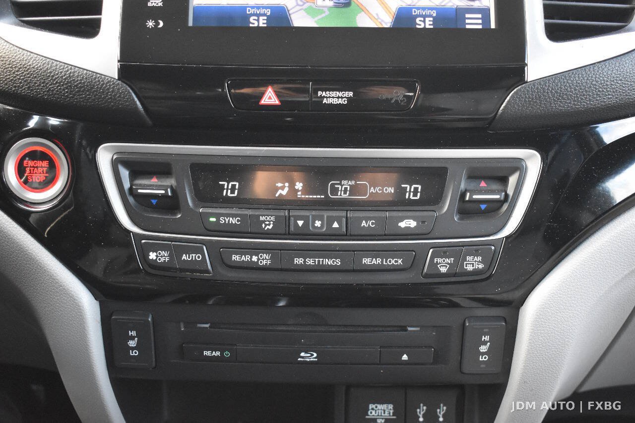 Used 2016 Honda Pilot Touring image 31