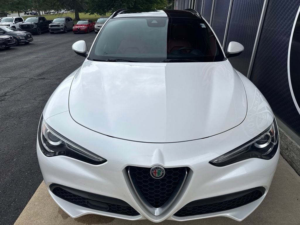 Used 2020 Alfa Romeo Stelvio Ti Sport AWD/4WD image 9