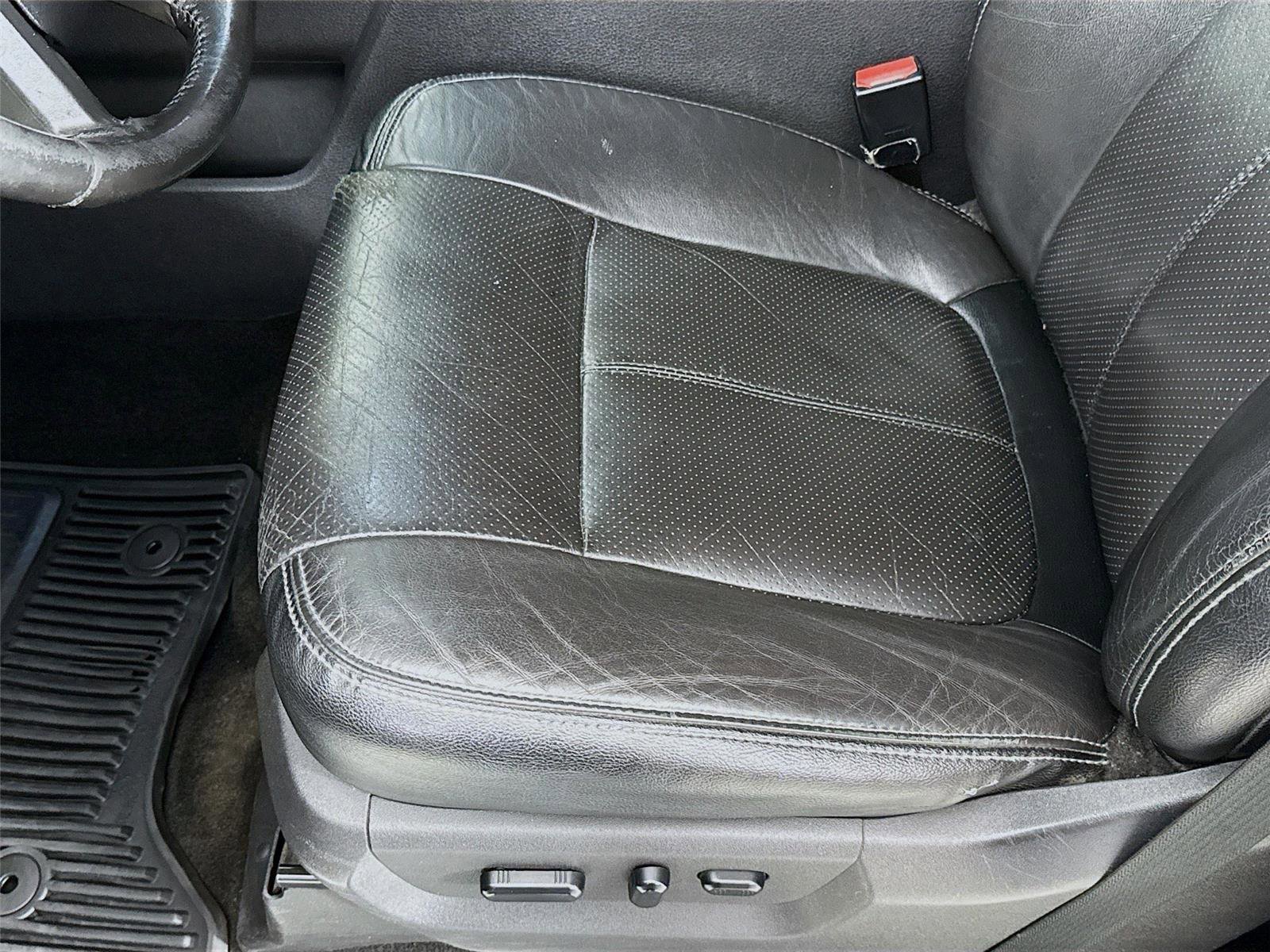 Used 2016 Ford F450 Lariat w/ Lariat Ultimate Package AWD/4WD image 17