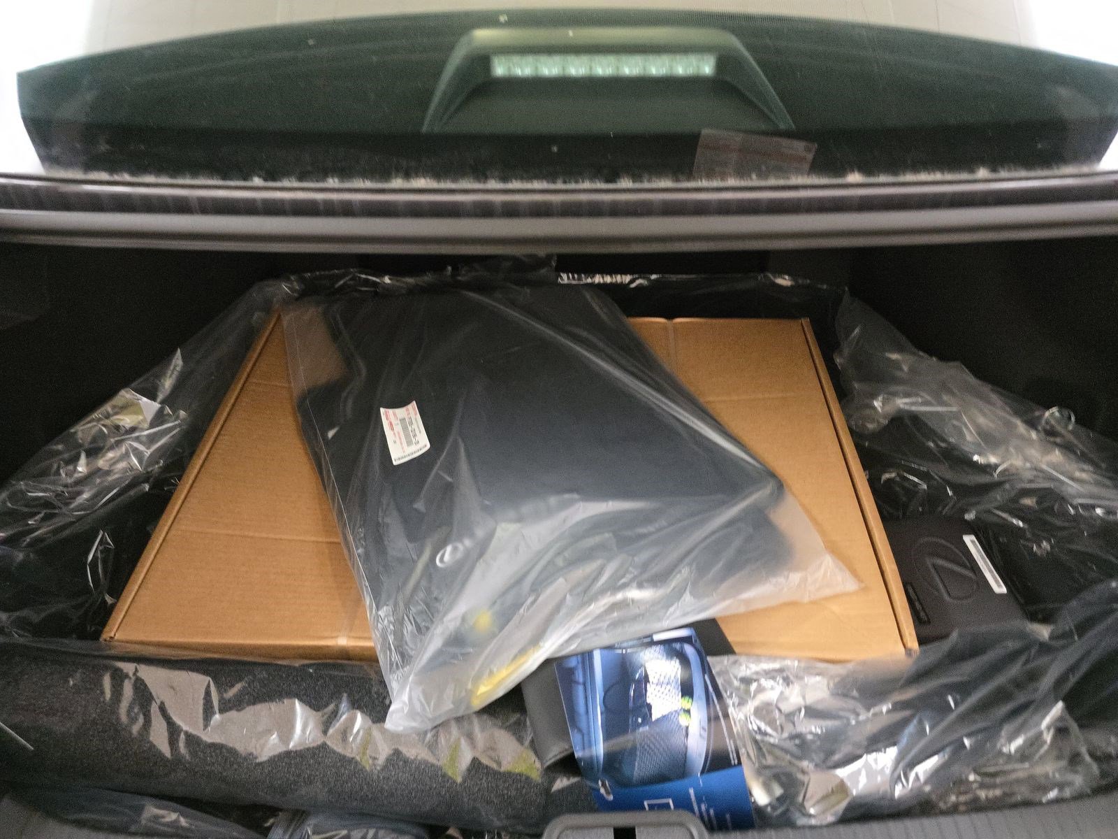 Used 2025 Lexus ES 350 w/ Premium Package image 16