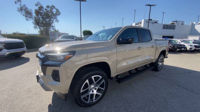 Used 2024 Chevrolet Colorado Z71 w/ Z71 Convenience Package 2 image 4