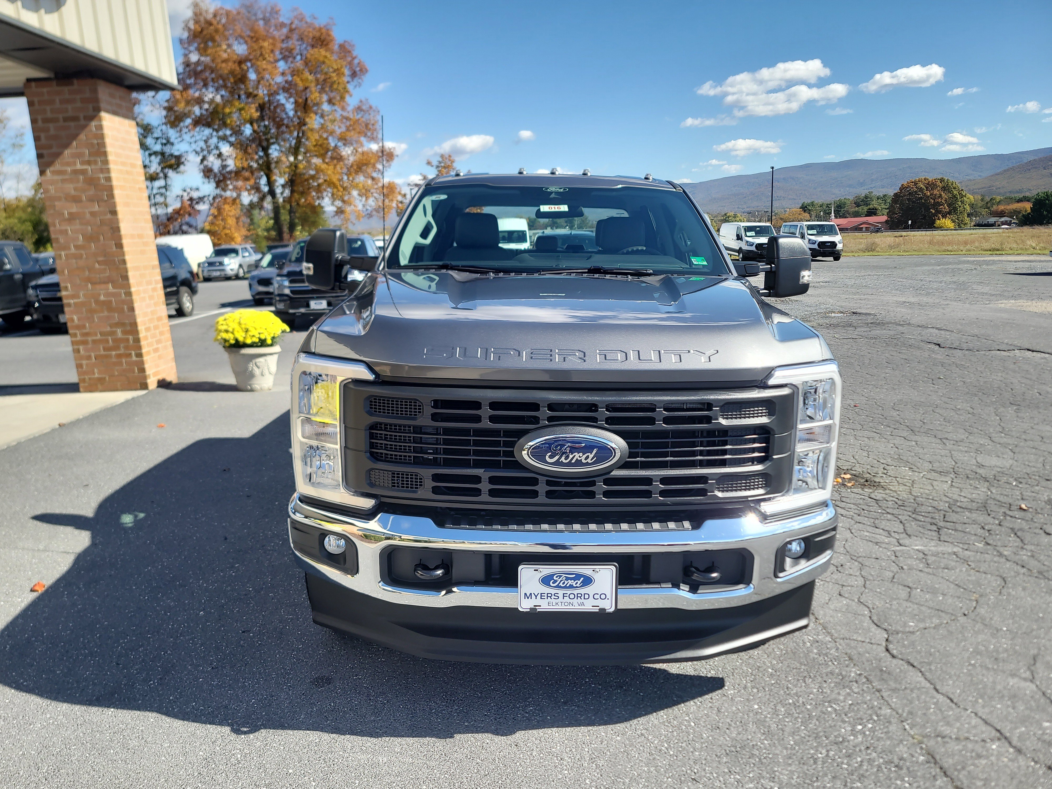 New 2026 Ford F350 XL w/ FX4 Off-Road Package image 3