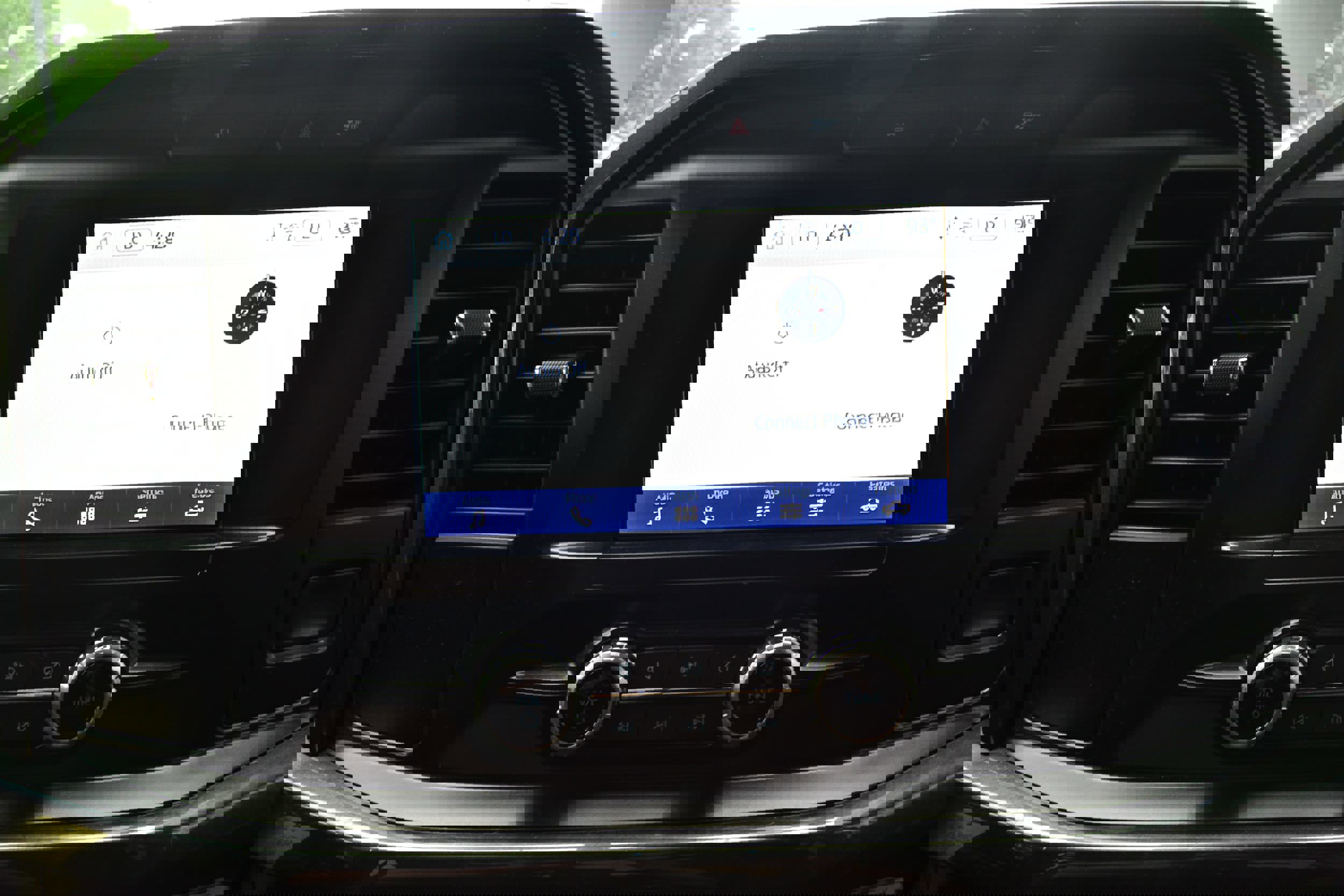 Used 2022 Ford F150 XLT w/ XLT Black Appearance Package AWD/4WD image 12