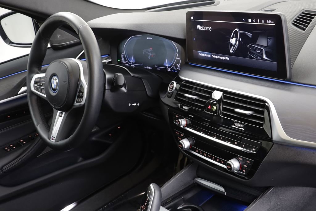 Certified 2023 BMW 530e xDrive w/ Executive Package image 24