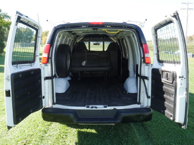 Used 2014 Chevrolet Express 2500 RWD image 6