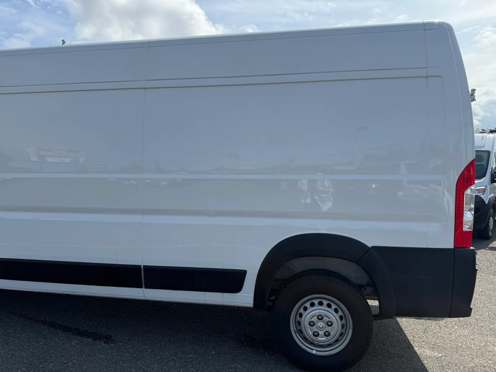 Used 2025 RAM ProMaster 3500 w/ Convenience Group FWD image 10