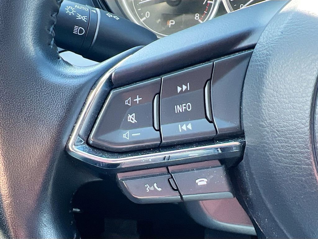 Used 2022 MAZDA CX-9 Touring image 12