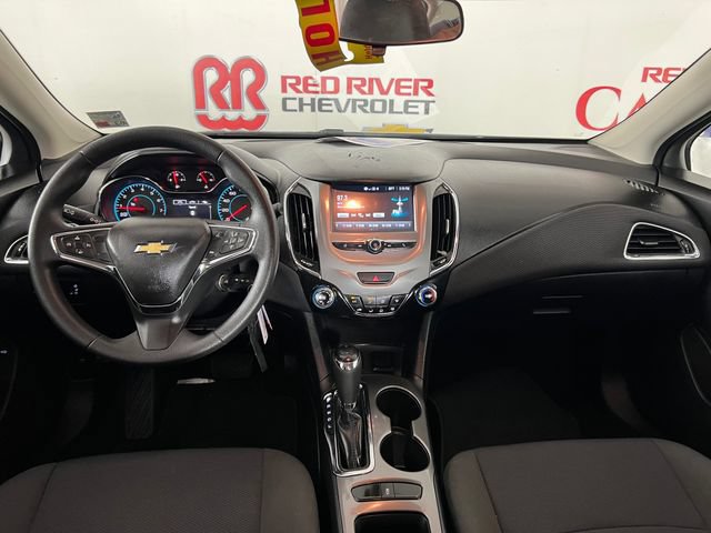 Used 2017 Chevrolet Cruze LT FWD image 13