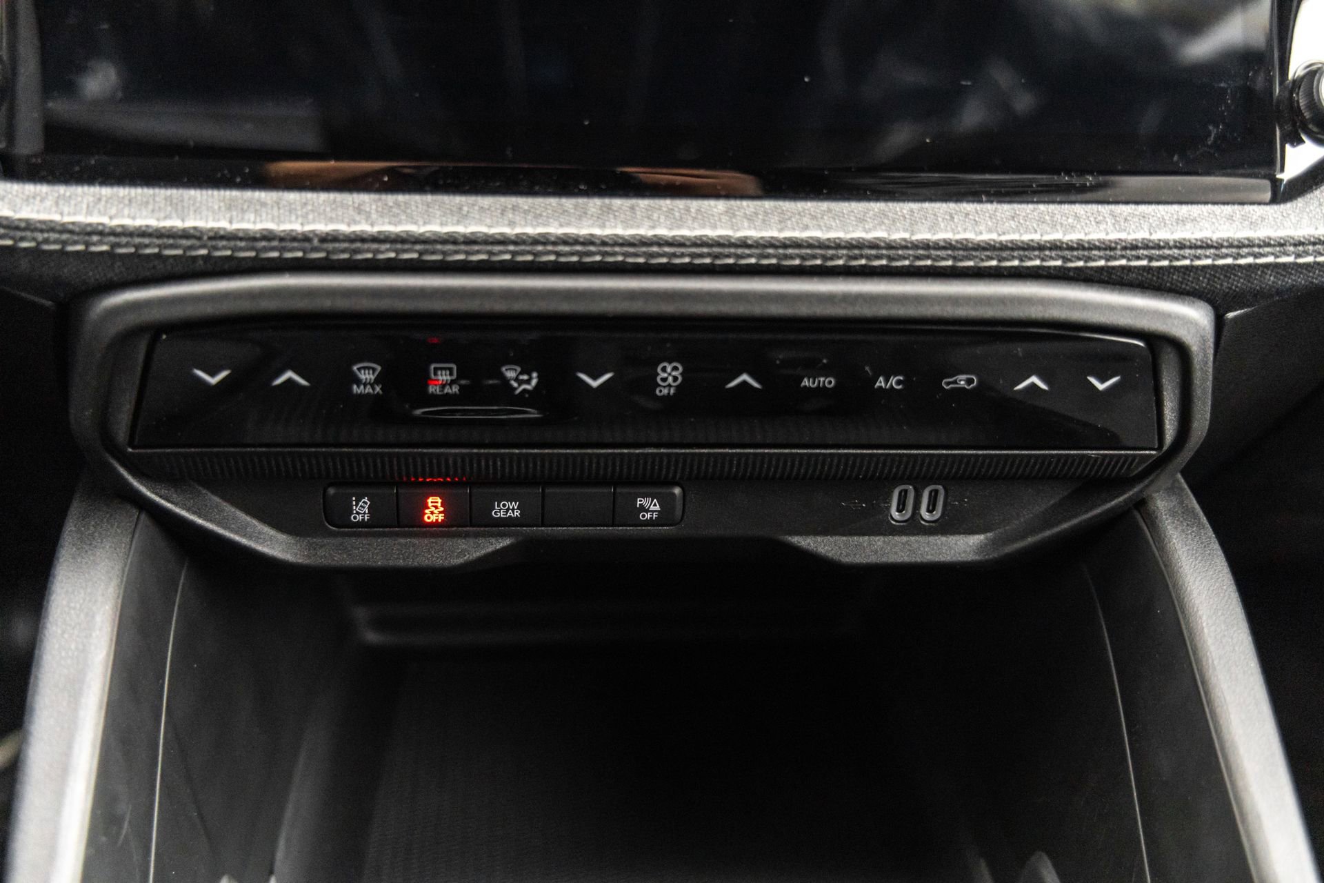 New 2026 Jeep Cherokee Laredo AWD/4WD image 17