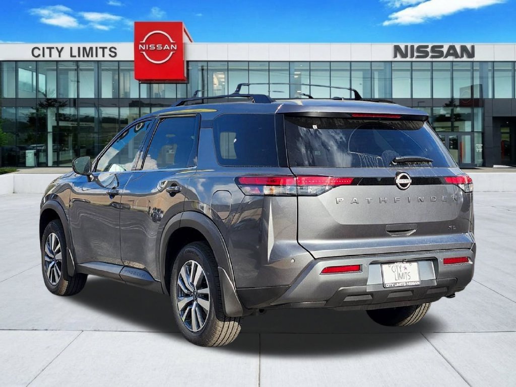 New 2026 Nissan Pathfinder SL FWD image 3