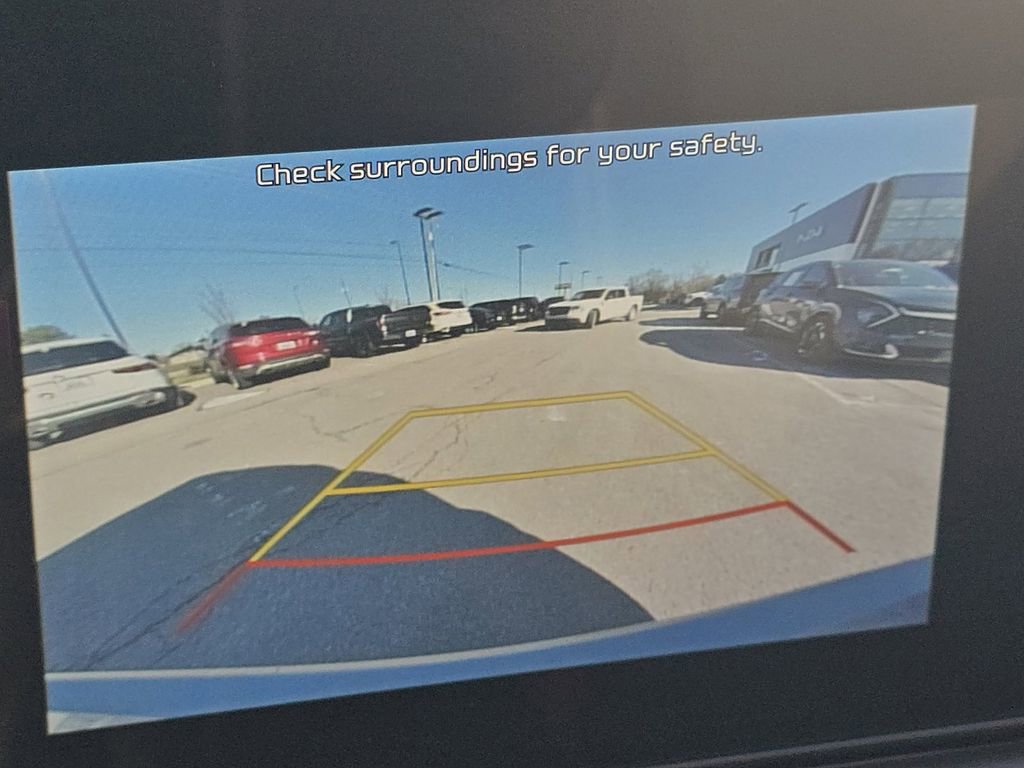 Used 2023 Kia Niro EX Touring image 28