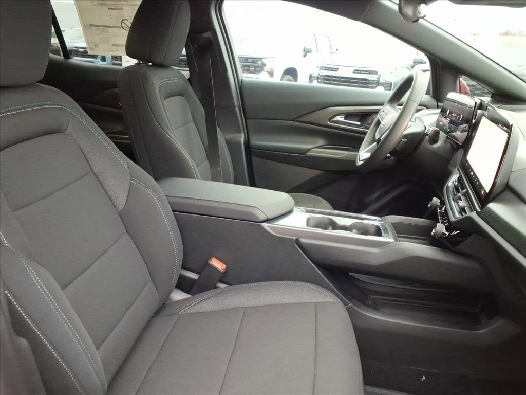 New 2026 Chevrolet Equinox EV LT image 18