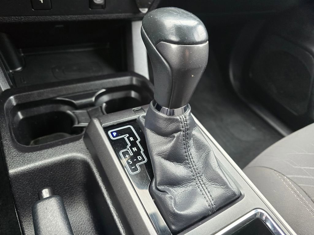 Used 2016 Toyota Tacoma TRD Off-Road w/ Towing Package image 25