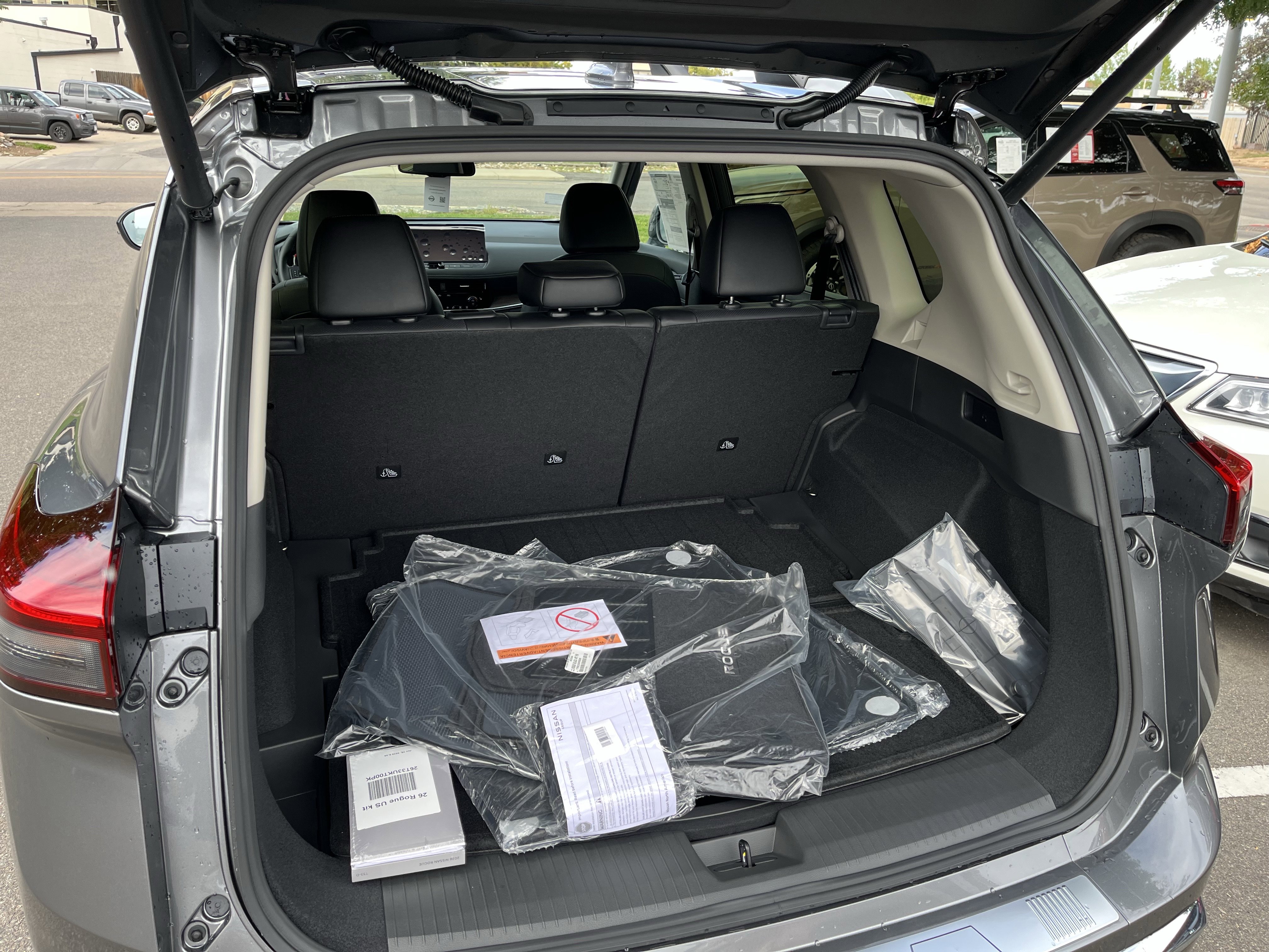 New 2026 Nissan Rogue Platinum image 27