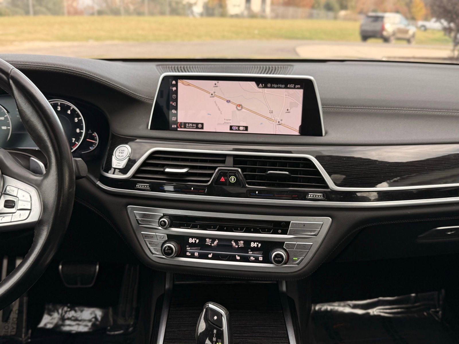 Used 2019 BMW 740i w/ M Sport Package image 34